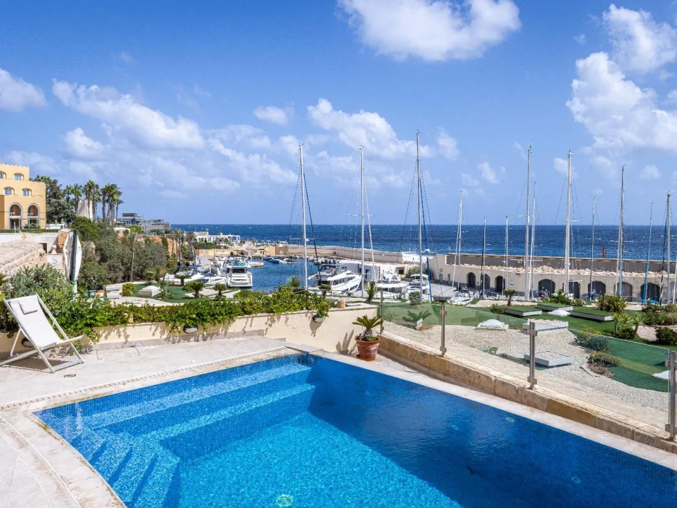 4 bed Apartment For Sale in St Julian's, St Julian's - thumb 3