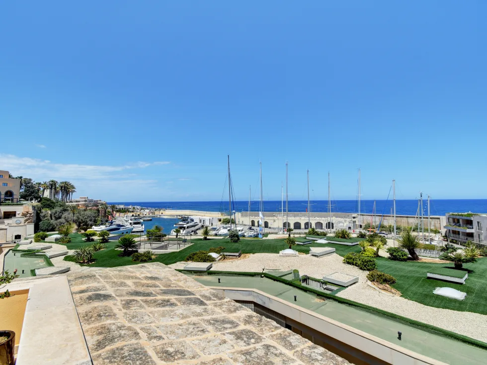 4 bed Apartment For Sale in St Julian's, St Julian's - thumb 4