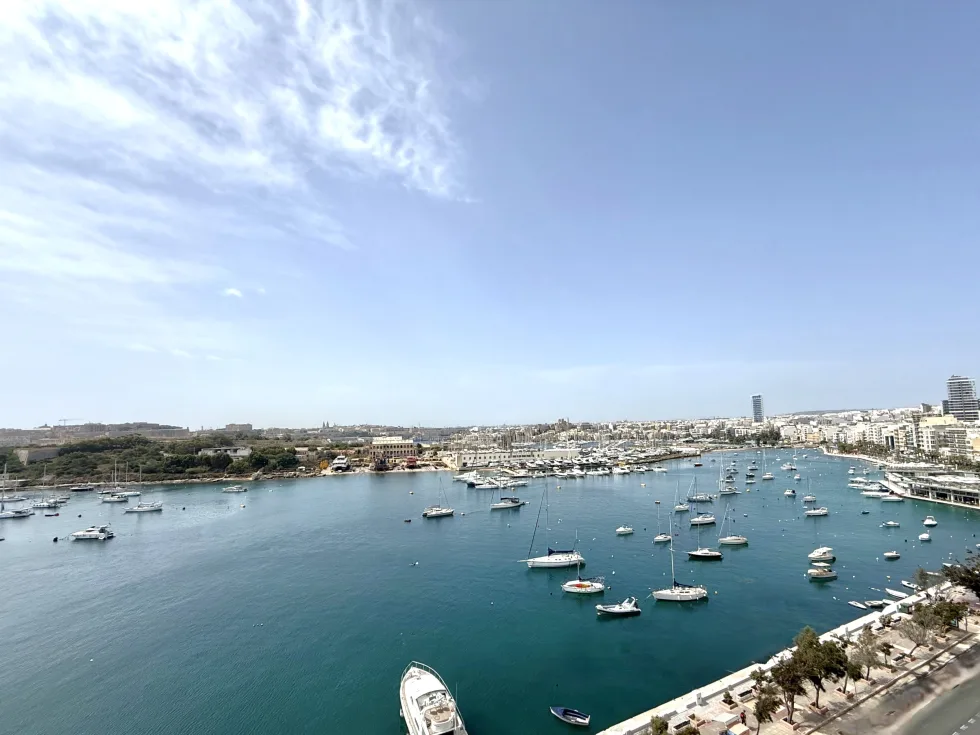 3 bed Apartment For Rent in Sliema, Sliema - thumb 12