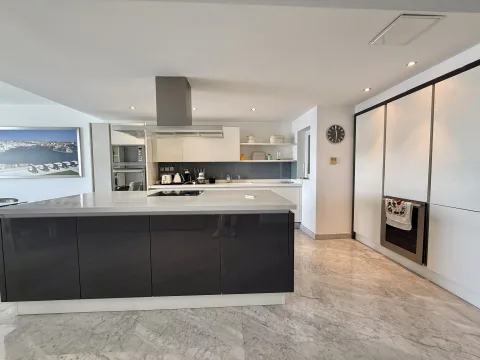 3 bed Apartment For Rent in Sliema, Sliema - thumb 7