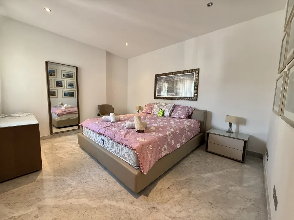 3 bed Apartment For Rent in Sliema, Sliema - thumb 9