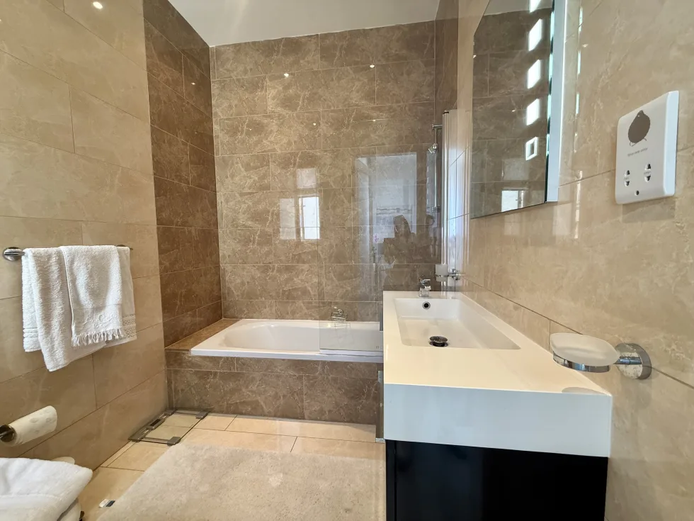 2 bed Apartment For Rent in St Julian's, St Julian's - thumb 13