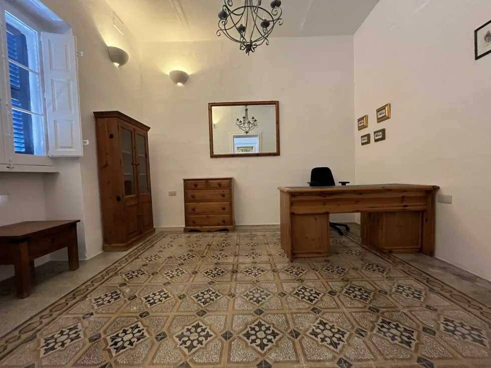 3 bed Town House For Rent in Sliema, Sliema - thumb 17