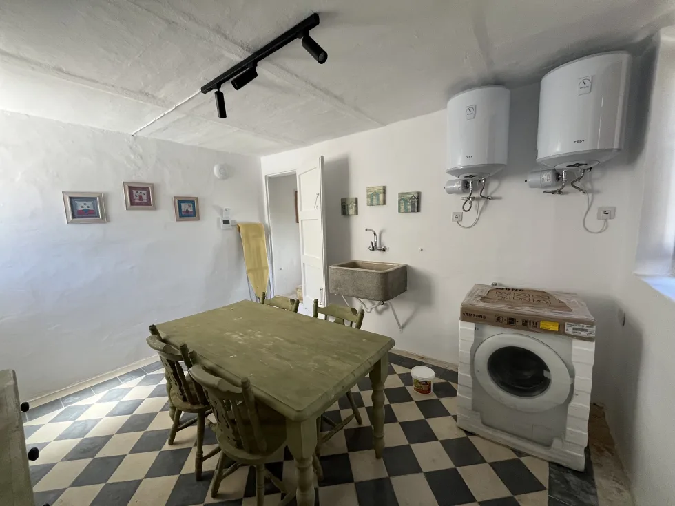 3 bed Town House For Rent in Sliema, Sliema - thumb 19