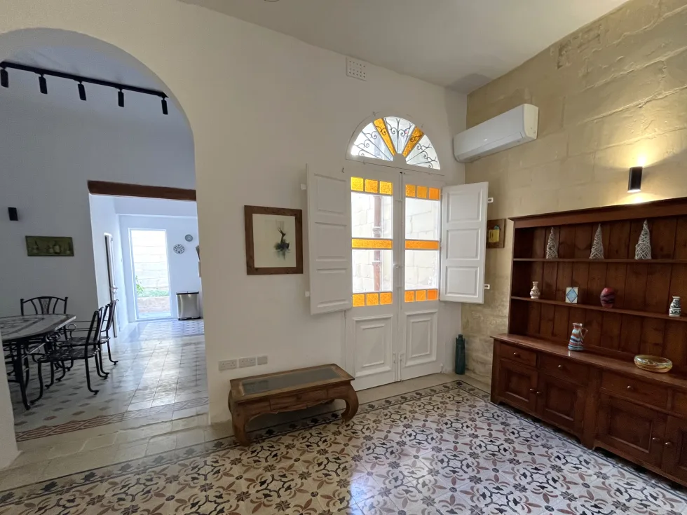 3 bed Town House For Rent in Sliema, Sliema - thumb 4