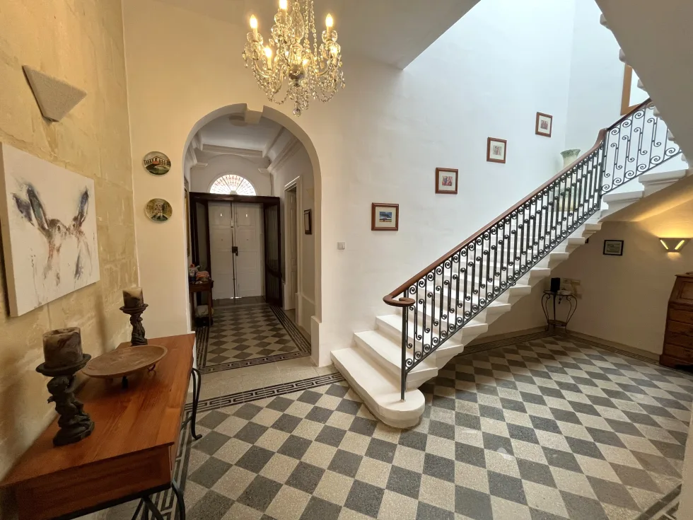 3 bed Town House For Rent in Sliema, Sliema - thumb 7