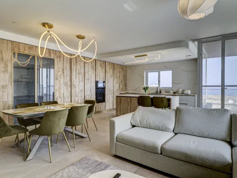 3 bed Apartment For Rent in Pembroke, Pembroke - thumb 1