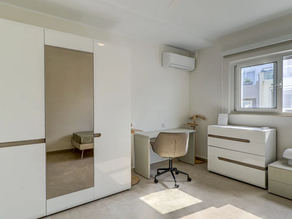 3 bed Apartment For Rent in Pembroke, Pembroke - thumb 12