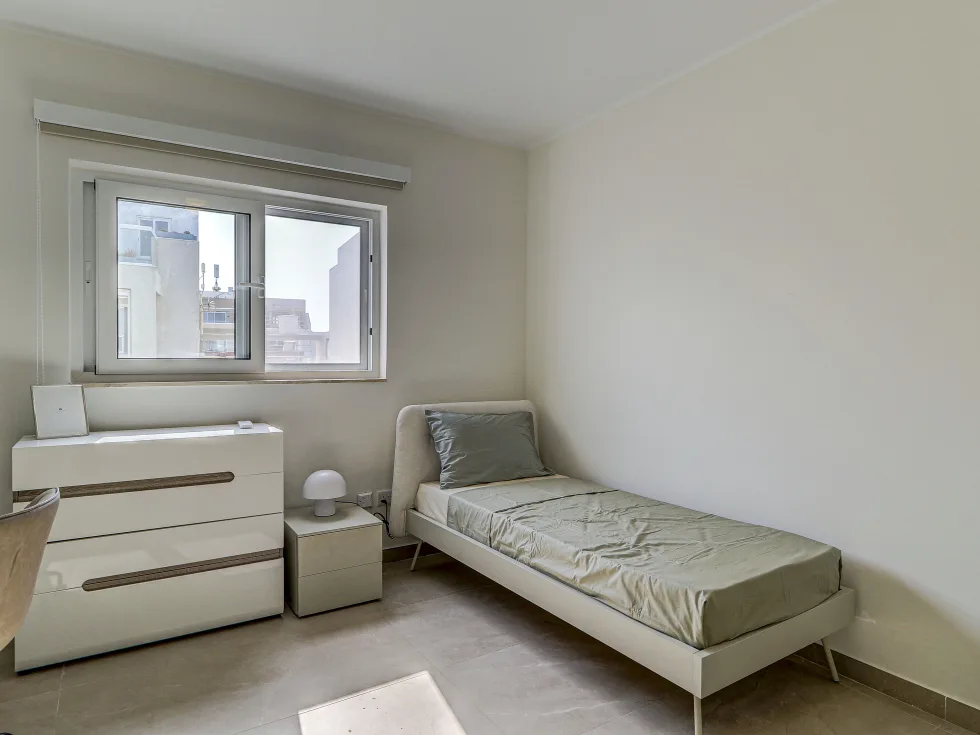 3 bed Apartment For Rent in Pembroke, Pembroke - thumb 15