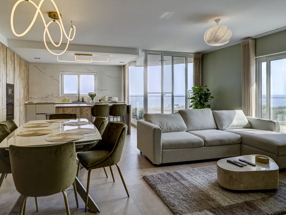 3 bed Apartment For Rent in Pembroke, Pembroke - thumb 3