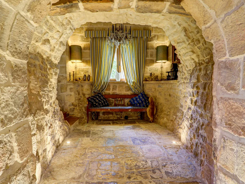 9 bed House of Character For Sale in Birkirkara, Birkirkara - thumb 16