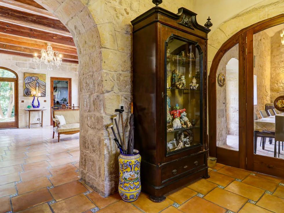 9 bed House of Character For Sale in Birkirkara, Birkirkara - thumb 2