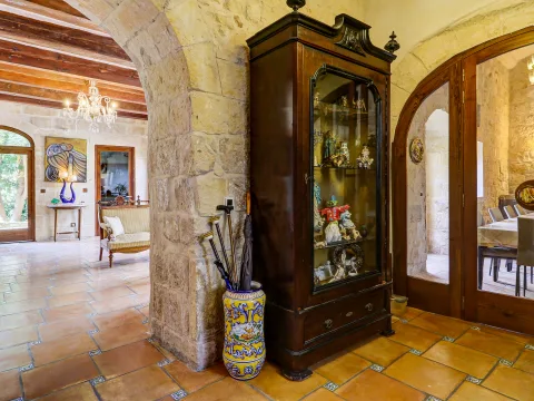 9 bed House of Character For Sale in Birkirkara, Birkirkara - thumb 2