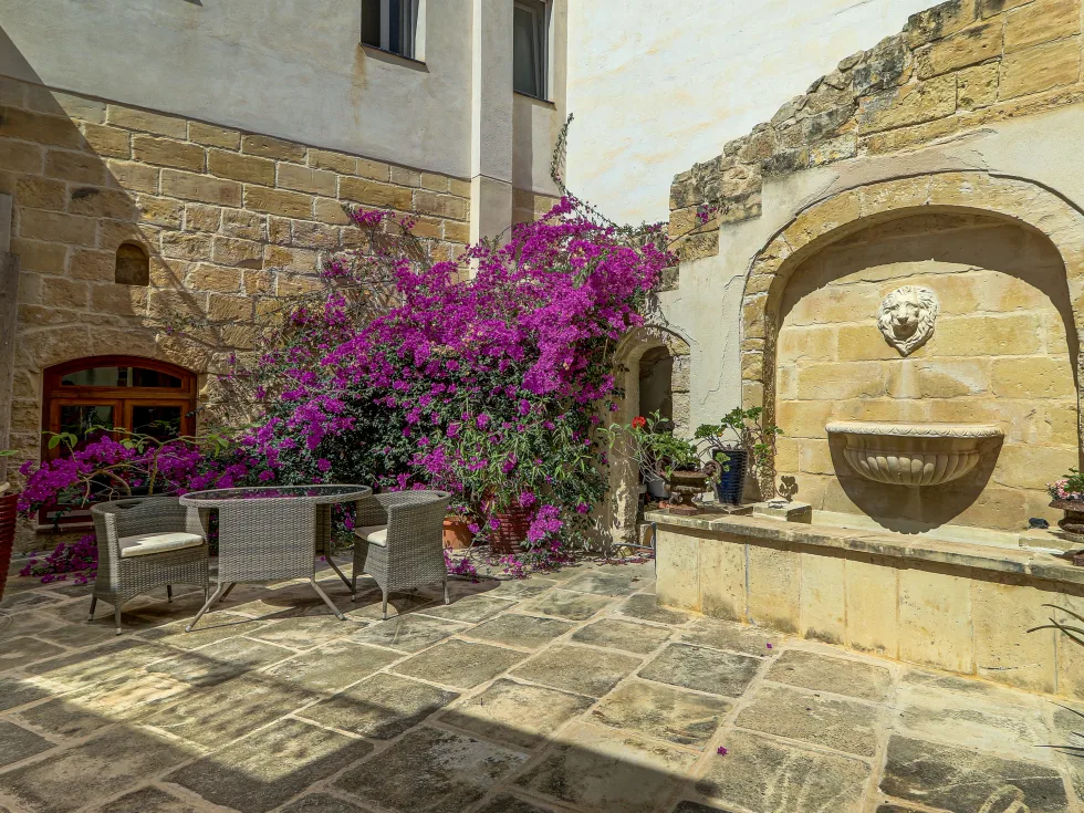 9 bed House of Character For Sale in Birkirkara, Birkirkara - thumb 7