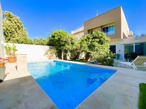 4 bed Villa For Sale in Rabat, Rabat - thumb 1