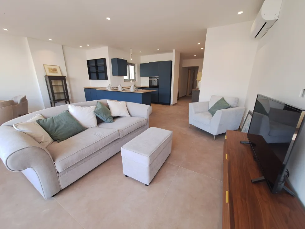 3 bed Apartment For Rent in Sliema, Sliema - thumb 1