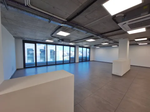 0 bed Office For Rent in Ta' Xbiex, Ta' Xbiex - thumb 3