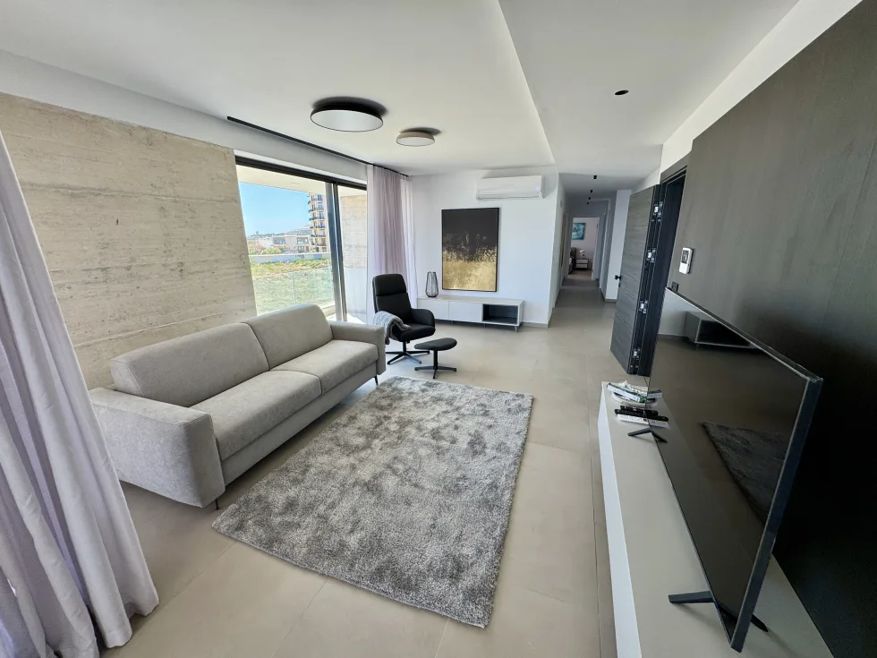 3 bed Apartment For Rent in St Paul's Bay, St Paul's Bay - thumb 2