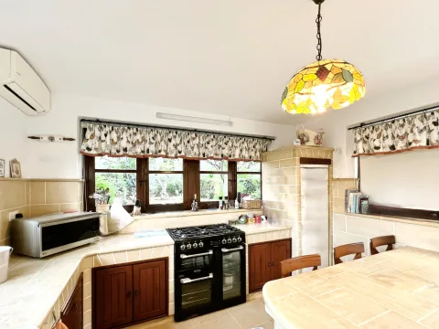 5 bed Farmhouse For Sale in Mosta, Mosta - thumb 13