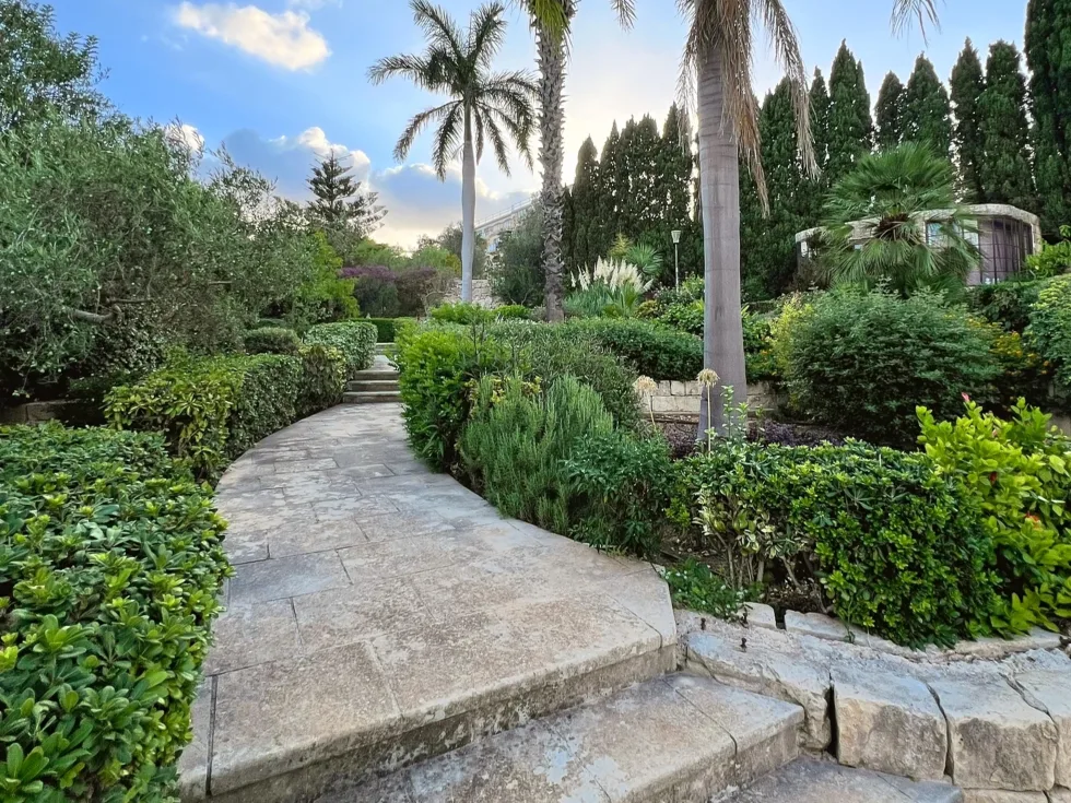 5 bed Farmhouse For Sale in Mosta, Mosta - thumb 3