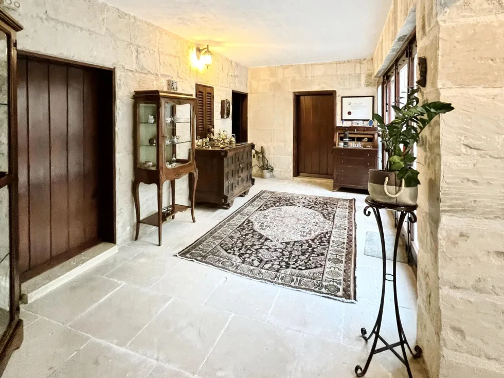 5 bed Farmhouse For Sale in Mosta, Mosta - thumb 5