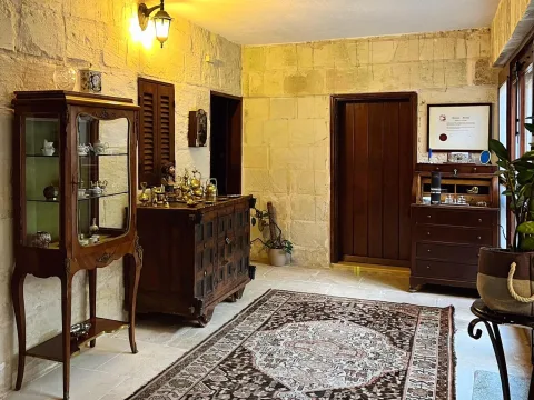 5 bed Farmhouse For Sale in Mosta, Mosta - thumb 6