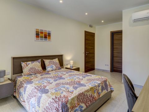 3 bed Apartment For Rent in St Julian's, St Julian's - thumb 12