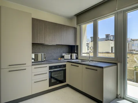 3 bed Apartment For Rent in St Julian's, St Julian's - thumb 3