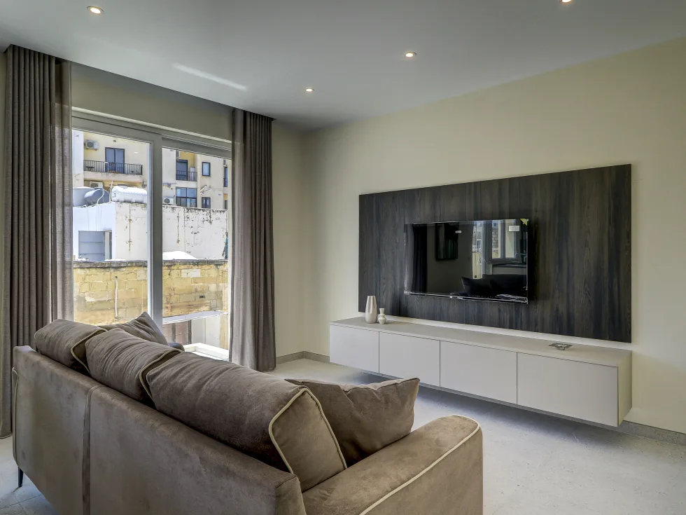 3 bed Apartment For Rent in St Julian's, St Julian's - thumb 4