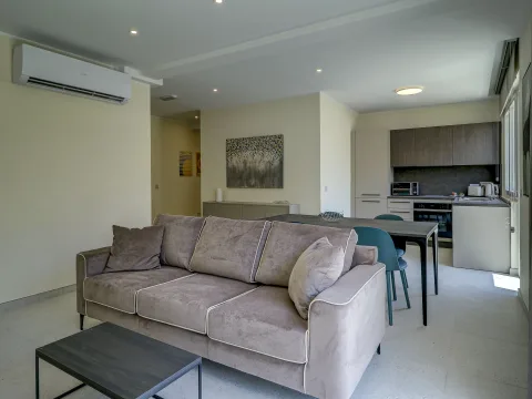 3 bed Apartment For Rent in St Julian's, St Julian's - thumb 5