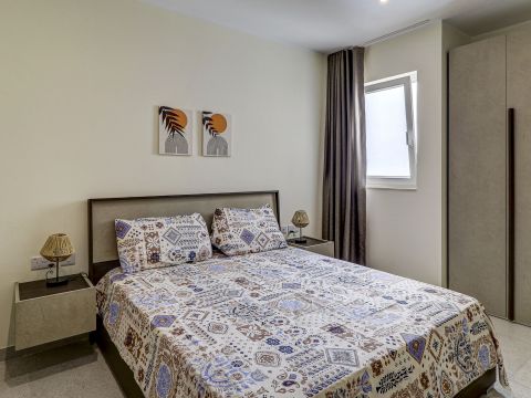 3 bed Apartment For Rent in St Julian's, St Julian's - thumb 7