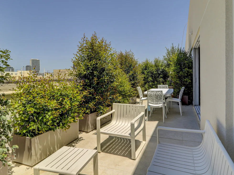 2 bed Penthouse For Rent in St Julian's, St Julian's - thumb 5