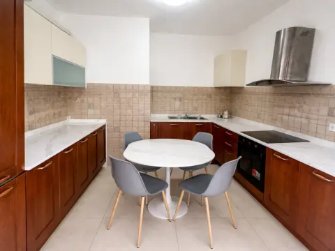 3 bed Apartment For Rent in Sliema, Sliema - thumb 4