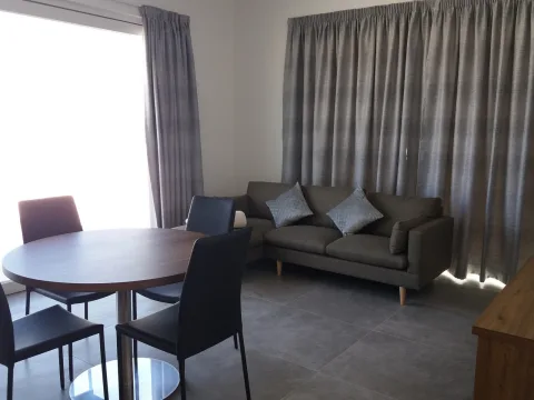 2 bed Penthouse For Rent in St Paul's Bay, St Paul's Bay - thumb 4