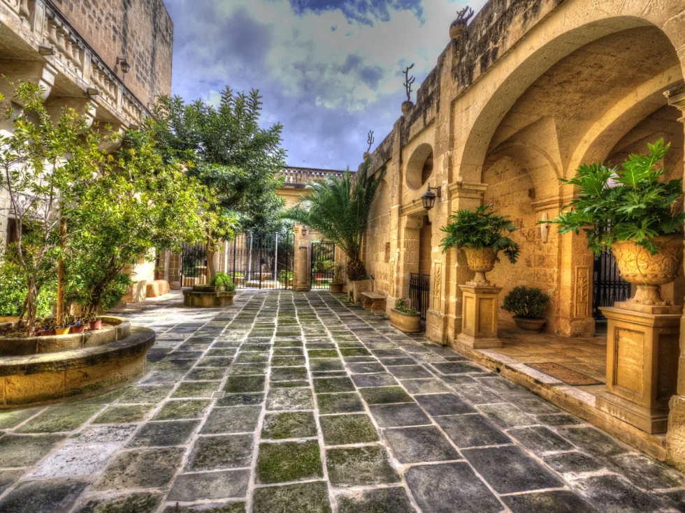 4 bed Palazzo For Rent in Qormi, Qormi - thumb 3