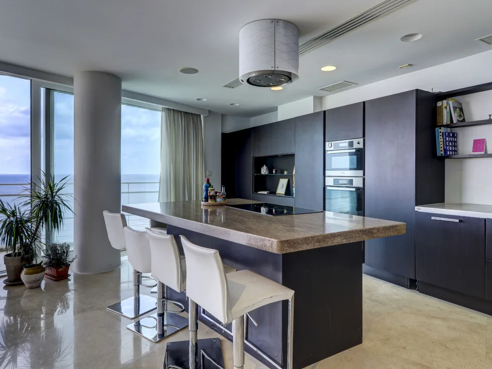 2 bed Apartment For Rent in Sliema, Sliema - thumb 8