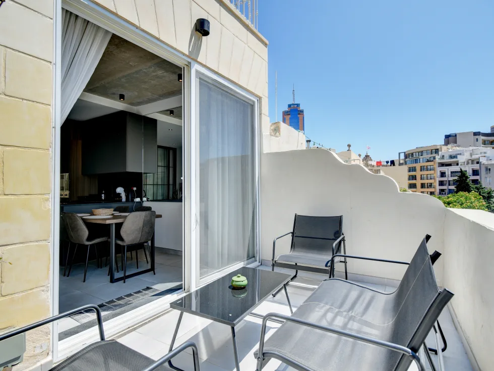 2 bed Town House For Sale in St Julian's, St Julian's - thumb 3