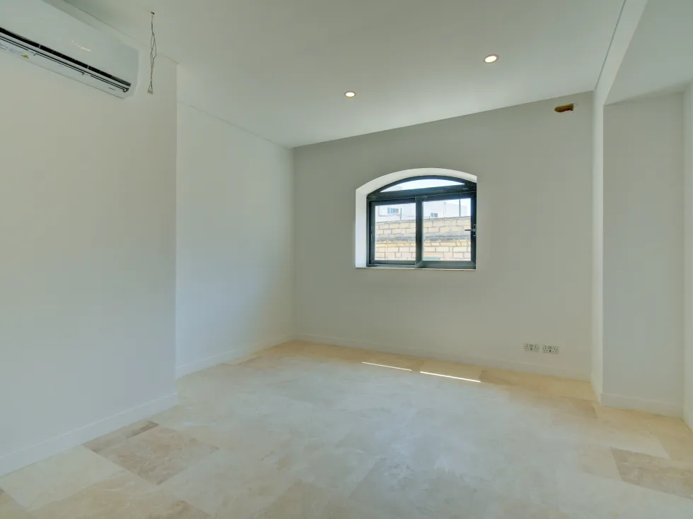 3 bed Apartment For Sale in Sliema, Sliema - thumb 7