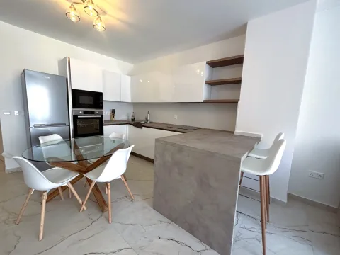 2 bed Apartment For Rent in Sliema, Sliema - thumb 4