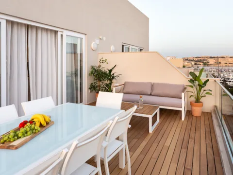 3 bed Penthouse For Rent in Gzira, Gzira - thumb 2