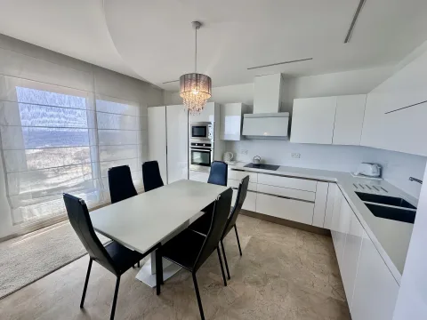 3 bed Apartment For Rent in Sliema, Sliema - thumb 2