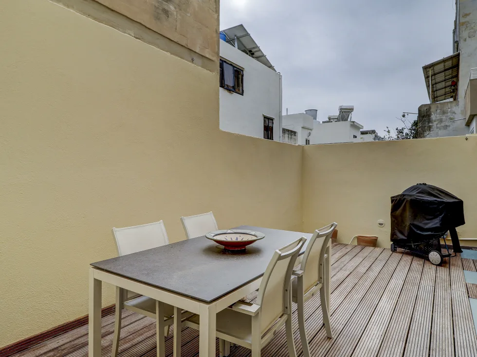 5 bed Terraced House For Rent in Pembroke, Pembroke - thumb 13