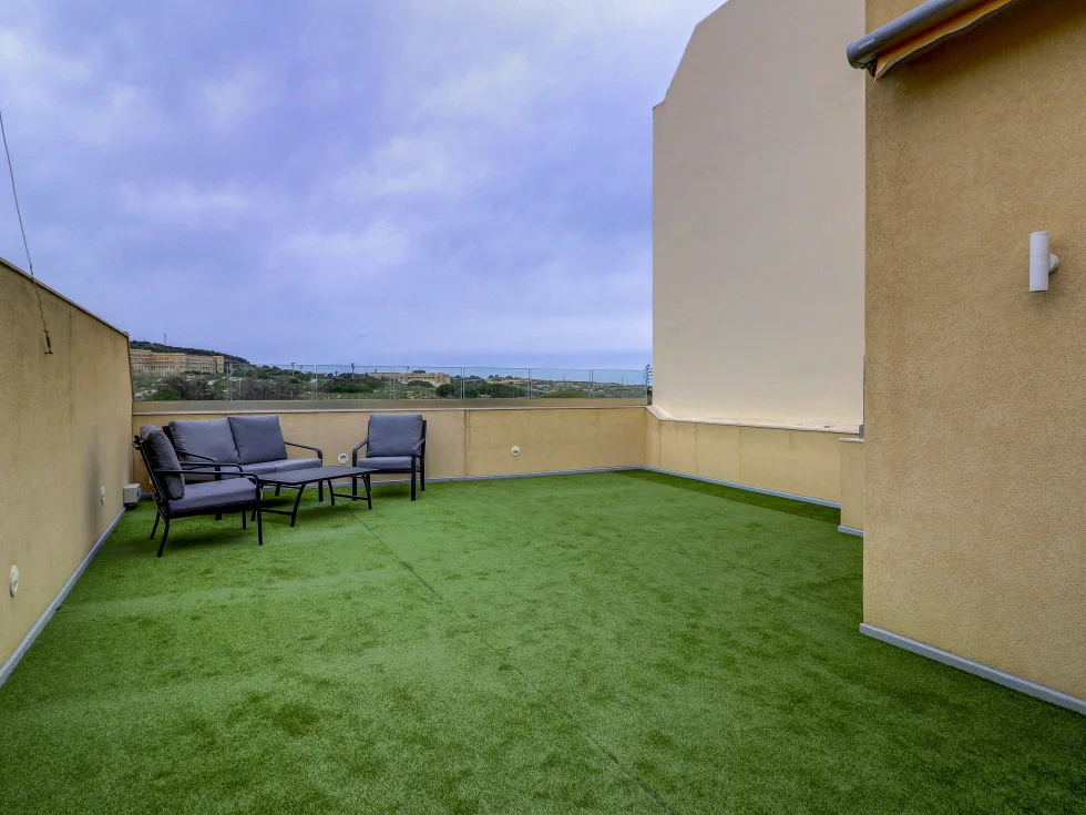 5 bed Terraced House For Rent in Pembroke, Pembroke - thumb 20