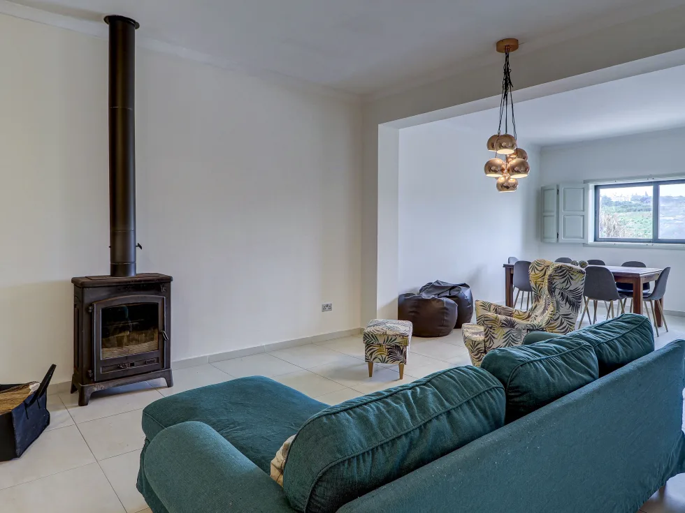 5 bed Terraced House For Rent in Pembroke, Pembroke - thumb 8