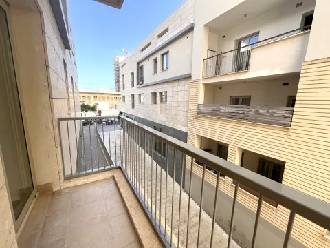 1 bed Apartment For Rent in Sliema, Sliema - thumb 9