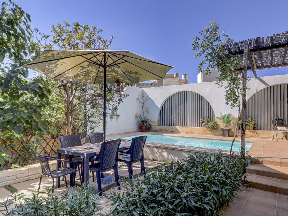 3 bed Town House For Sale in Kirkop, Kirkop - thumb 1