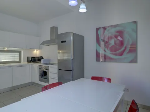 2 bed Apartment For Rent in St Julian's, St Julian's - thumb 6