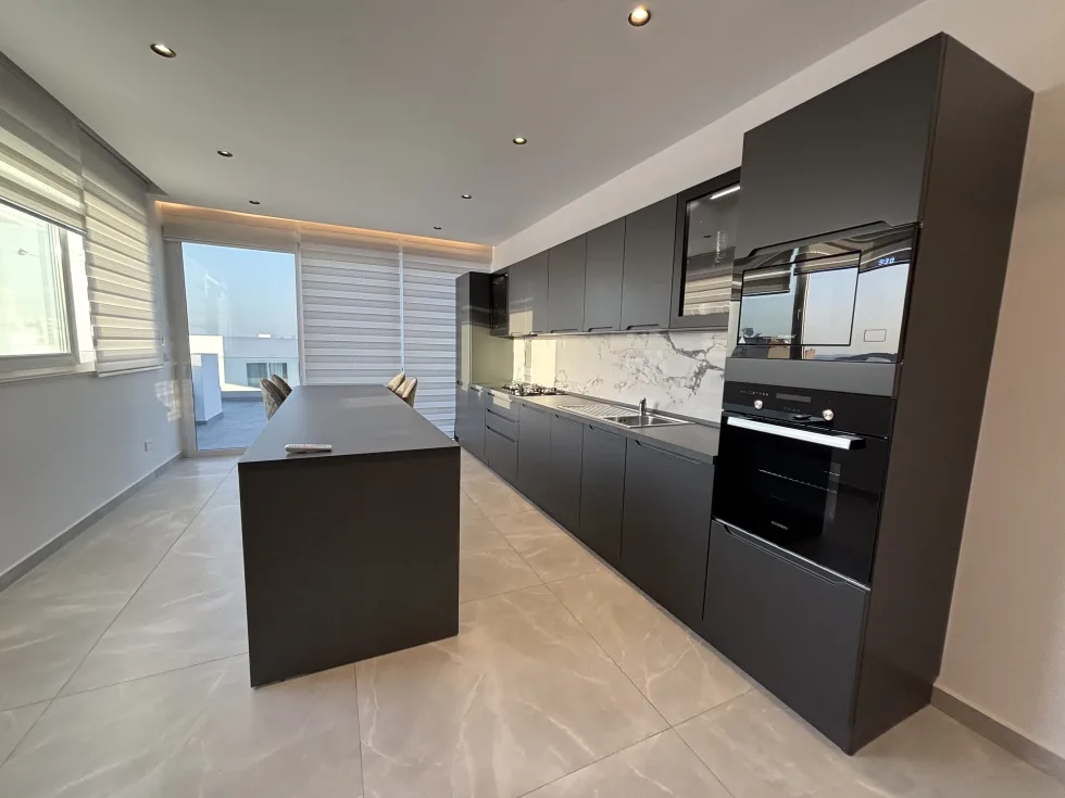 3 bed Penthouse For Rent in St Paul's Bay, St Paul's Bay - thumb 1