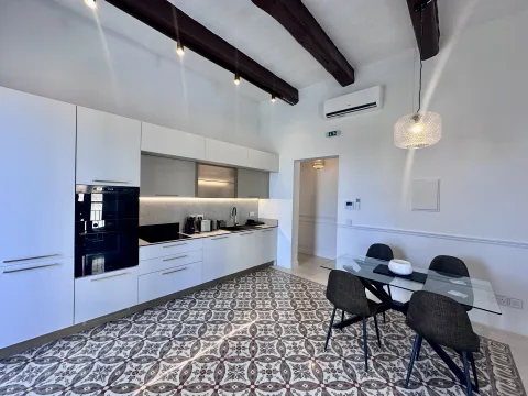 2 bed Apartment For Rent in Sliema, Sliema - thumb 4