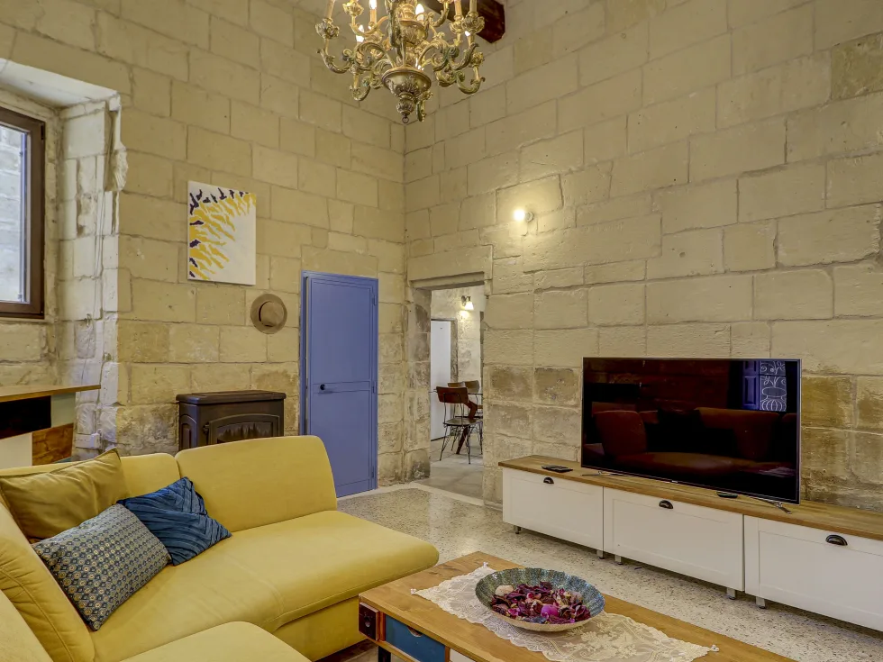 4 bed Town House For Rent in Birkirkara, Birkirkara - thumb 2